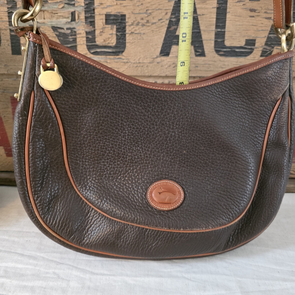 Vintage Dooney & Bourke Brown All Weather Leather Crescent Hobo - Picture 15 of 16